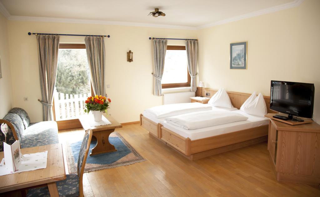 Hotel Pension Theresia Pichl-Preunegg Room photo