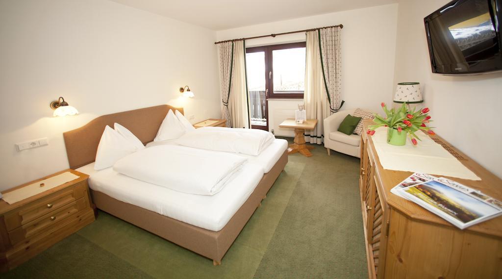 Hotel Pension Theresia Pichl-Preunegg Room photo